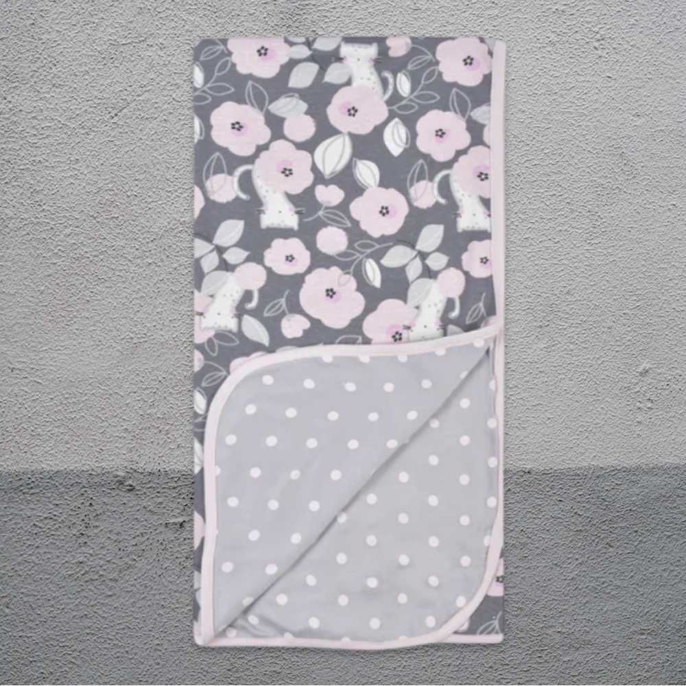 NWT Gerber comfort stretch reversible baby blanket (pink leopard / polka dot)